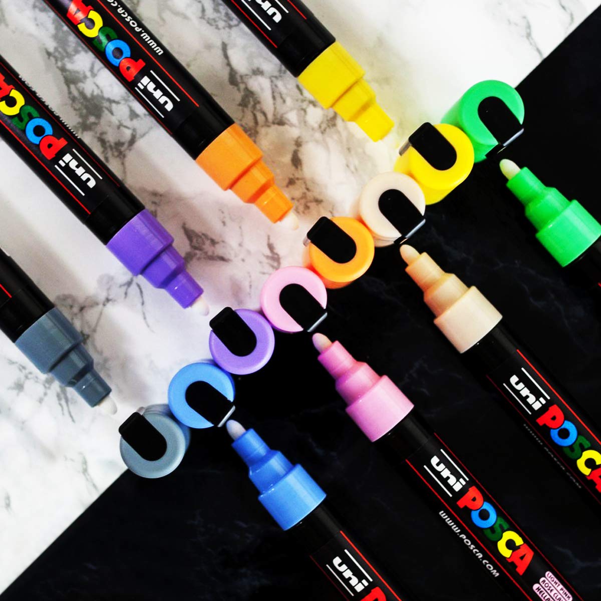 Uni Mitsubhishi Acrylic Marker 2.5mm, 5mm