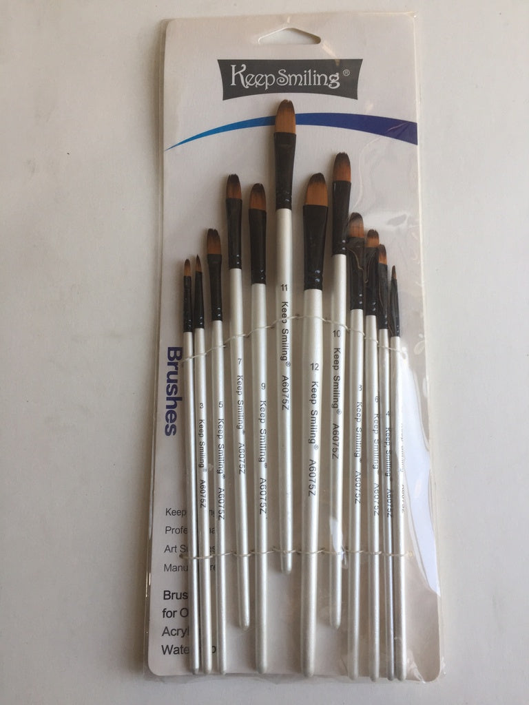 Keep Smiling Round Brush White Handle Set of 12